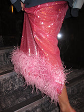 Load image into Gallery viewer, Pink Sequins Skirt W/ Feathers